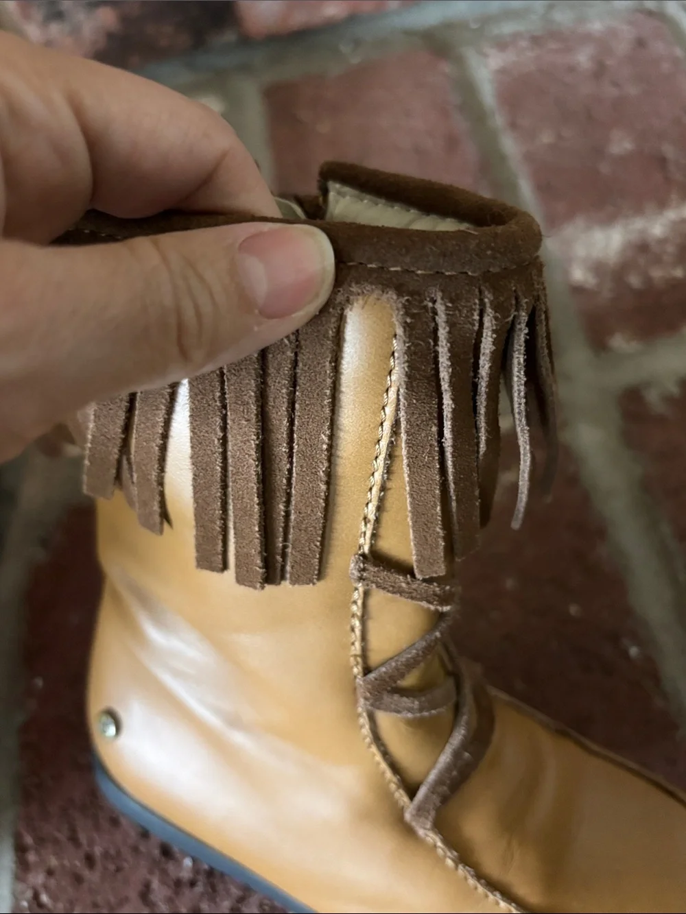 Momogrow Leather Moccasin Fringe Lace-Up Kids Boots Girl’s Size 10